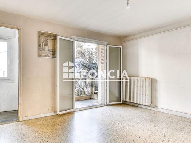 À vendre – Appartement 2 pièces avec balcon, cave et parking – Béziers