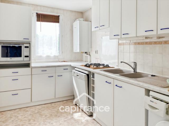 A vendre Appartement 3 pièces 63 m² Balcon Stationnement à SAINT THIBAULT DES VIGNES 77