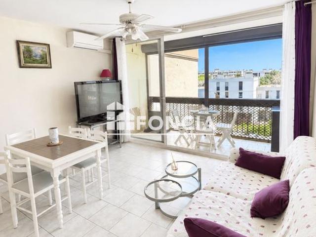 À vendre – Appartement T3 traversant avec terrasse et parking privatif