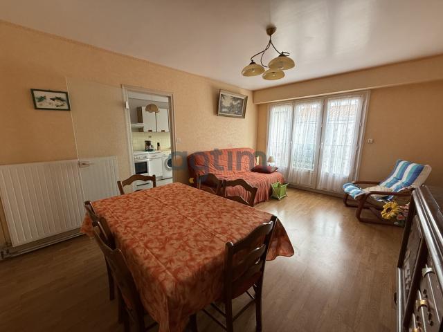 À vendre Appartement T3 avec balcon, cave et parking Centre ville de La Roche sur Yon