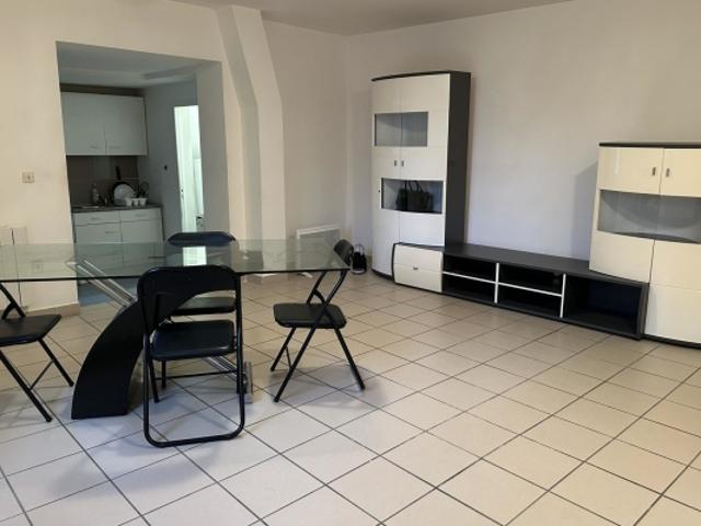A VENDRE APPARTEMENT T3 BEZIERS