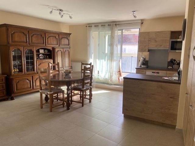A VENDRE APPARTEMENT T3: CENTRE VILLE OLIVET