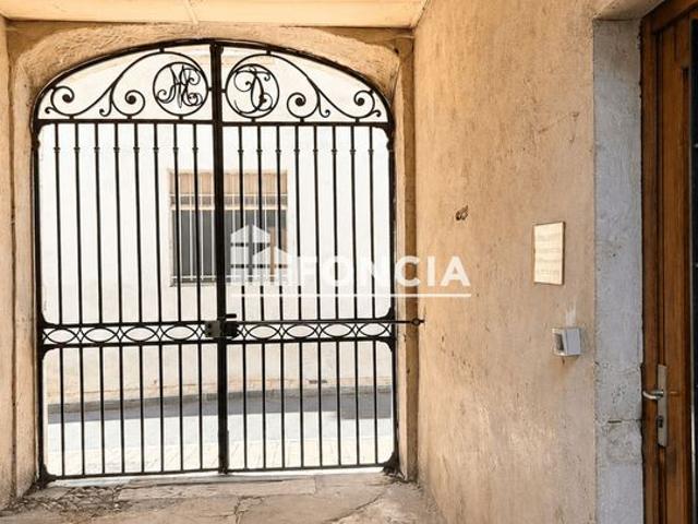 À VENDRE – Appartement T3 de 78 m² à rénover – Emplacement idéal à Villefranche sur Saône
