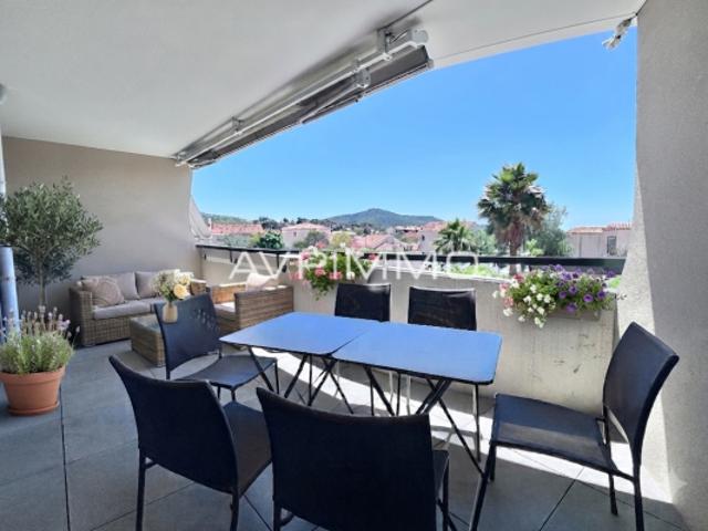 À vendre Appartement T3 de standing à Saint Cyr sur Mer