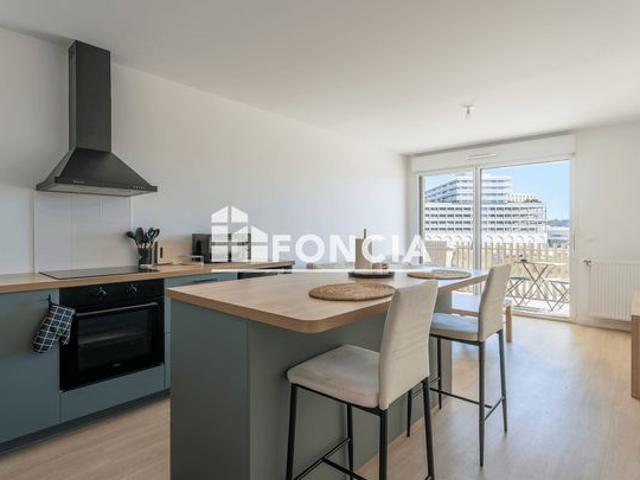 À VENDRE – Appartement T2 traversant avec terrasse et parking – Bordeaux