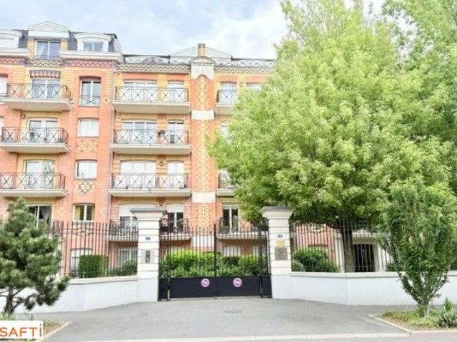 À vendre – Appartement T2 avec parking – Valenciennes, Résidence du Fort Minique