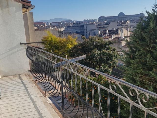 SOUS PROMESSE DE VENTE / À vendre Appartement T2 de 30 m² à MARSEILLE 3EME ARRONDISSEMENT