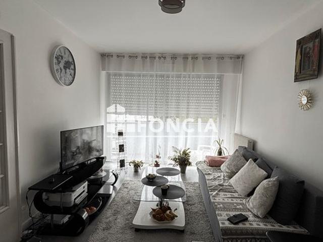 A vendre appartement t2 loue garage
