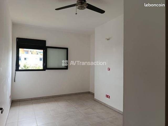 à vendre – appartement t2 – sainte marie