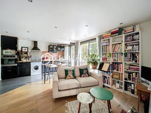 Urgent Appartement T4 traversant de 66 m² au calme