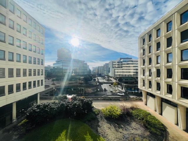 A Vendre Appartement T4 Avec Cave Au C?ur De Bordeaux Meriadeck Proche Commodités