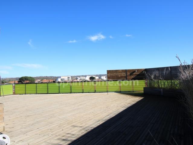 A VENDRE APPARTEMENT T4 DERNIER ETAGE AVEC TERRASSE EXCEPTIONNELLE DE 150M²