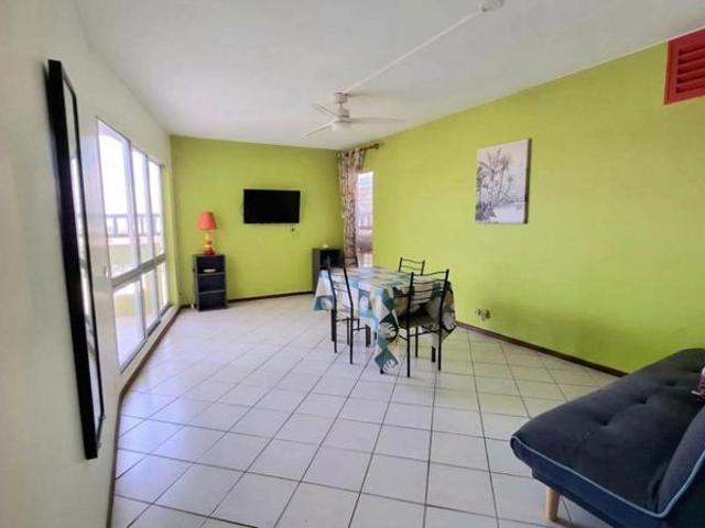 A VENDRE: APPARTEMENT T4 POINTE A PITRE
