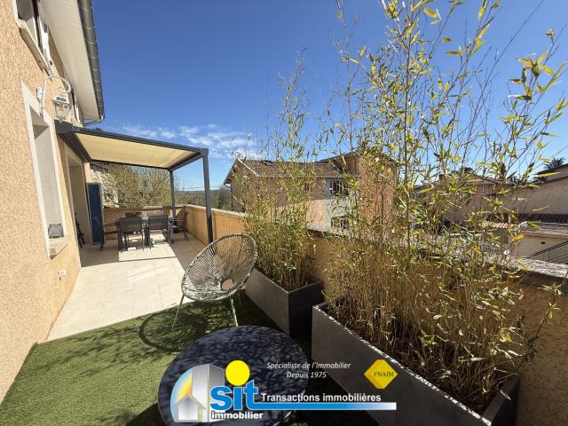 A VENDRE APPARTEMENT T6 avec TERRASSE SAINT PRIM