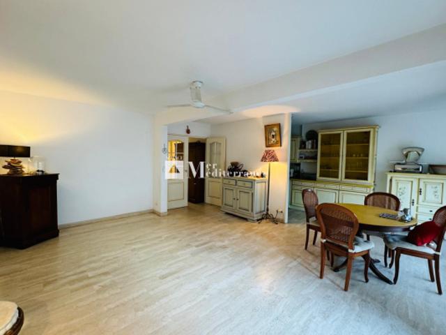 A VENDRE APPARTEMENT TRAVERSANT 4 PIECES 83240 CAVALAIRE