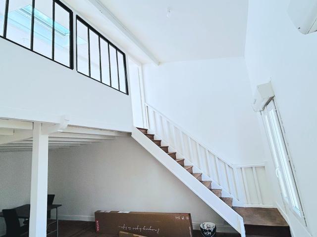 A Vendre Appartement 'Type Loft' De Type 3 Secteur Bordeux. 60m² Bordeaux
