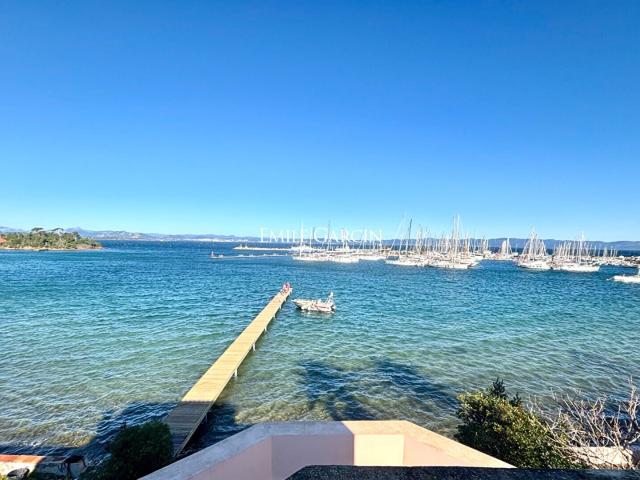 A vendre appartement à Porquerolles au bord l'eau