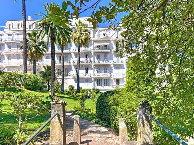 À vendre appartement bourgeoise à Cannes, centre ville à pied