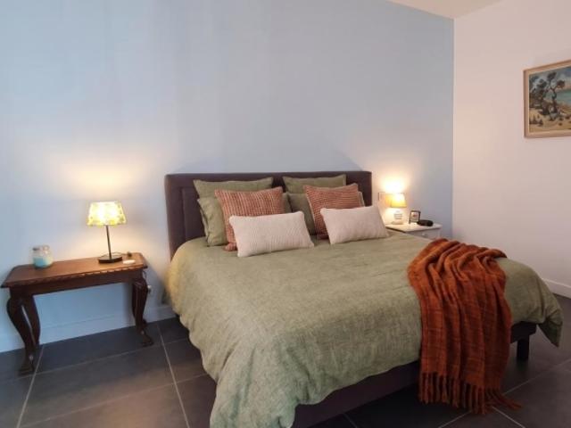 A vendre appartement de 3 chambres en centre ville