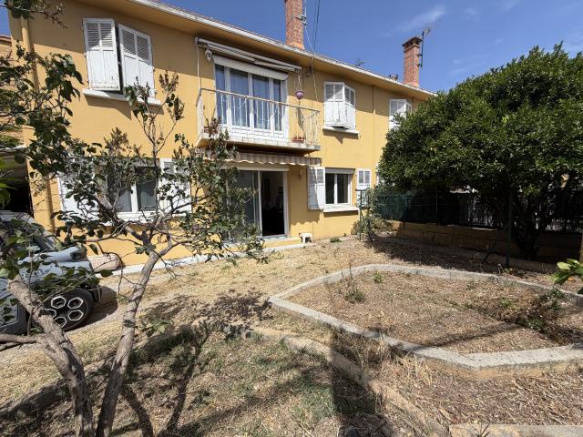 A vendre Appartement de type 3 en rez de jardin bas de villa La Seyne sur mer 83500