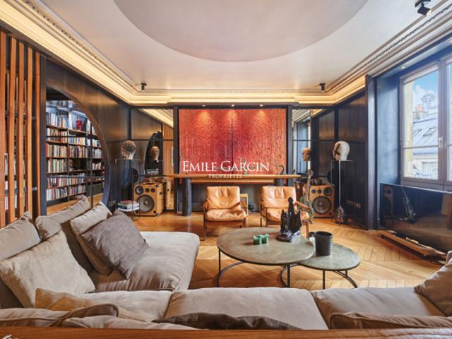 A vendre Appartement en duplex Paris 75010 dernier étage Canal Saint Martin
