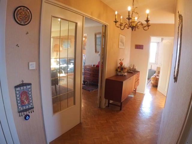 À VENDRE APPARTEMENT F4 85M2 DERNIER ÉTAGE