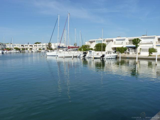 Marina moderne toute équipée avec garage et parking, Port Camargue