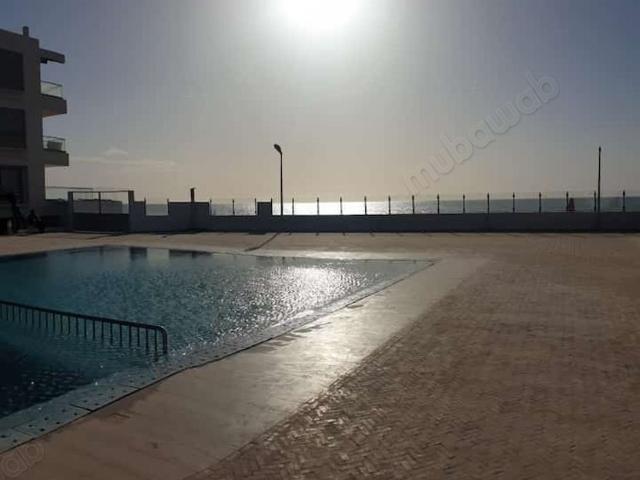 A vendre appartement meuble front mer