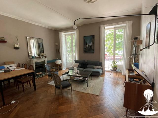 A vendre appartement Nantes Centre T2 avec du cachet