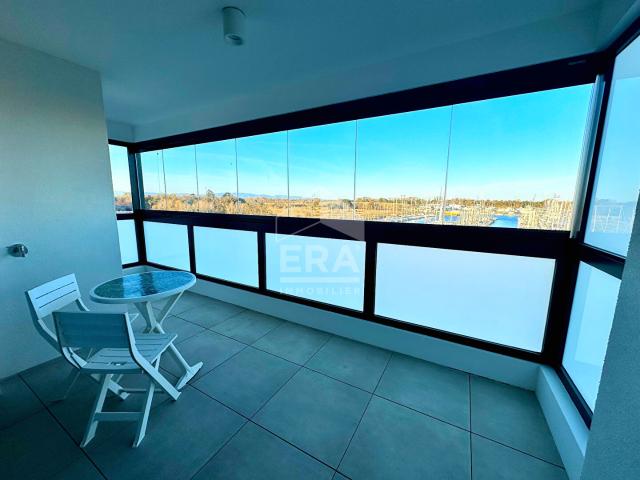 A vendre: Appartement neuf de 3 pièces avec vue sur le port à Canet en Roussillon