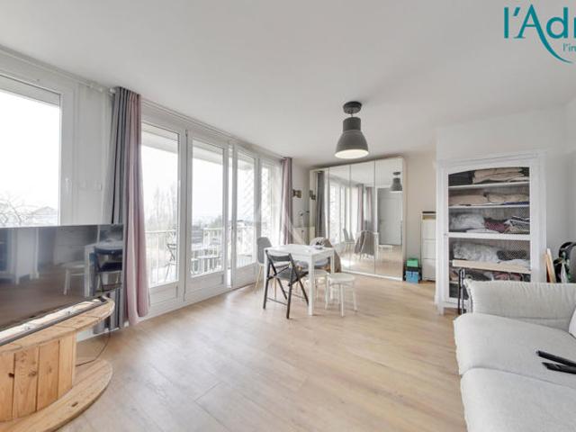 A VENDRE Appartement Noisy Le Grand 1 pièce s 33 m2