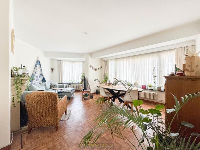 À vendre: appartement prêt à emménager et lumineux, situé dans un emplacement idéal à Gand !