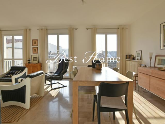 A vendre Appartement rénové de type 3 proche Maison Carrée a
