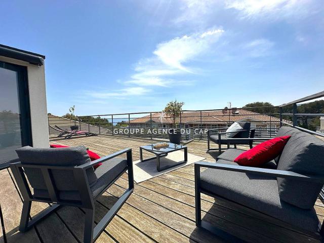 A VENDRE APPARTEMENT ROOFTOP DE 115M² AVEC 3 CHAMBRES A PIED