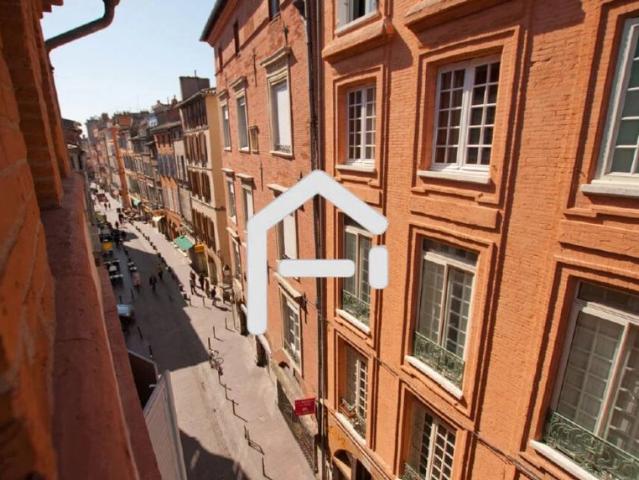 À vendre: Appartement spacieux de 5 pièces à Toulouse Dernier étage