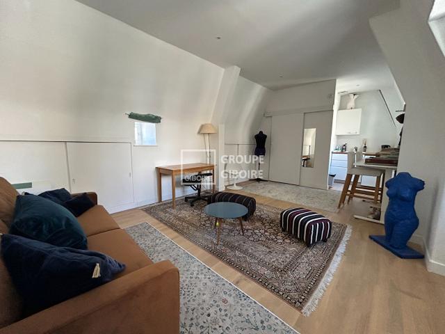 A VENDRE APPARTEMENT STUDIO SAINT MALO INTRA MUROS AVEC ASCENSEUR RENOVE APERCU MER