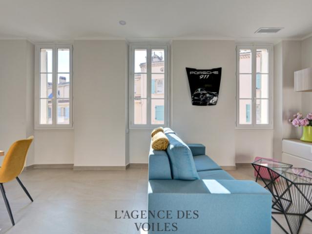 À vendre Appartement sur le port de Sanary sur Mer
