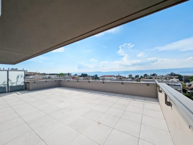 à vendre attique 4 pièces THONON LES BAINS 74 EXCEPTIONNEL – APPARTEMENT 4 PIÈCES EN ATTIQUE AVEC VUE PANORAMIQUE SUR LE LAC LÉMAN