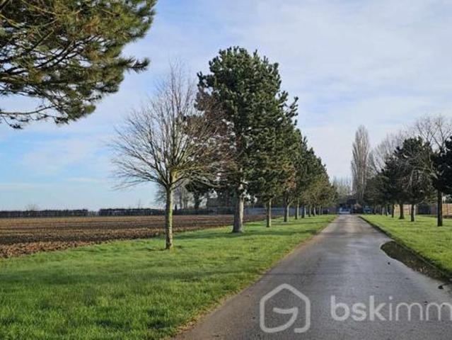 A vendre, aux portes d'Amiens Sud, vaste ensemble immobilier d'exception