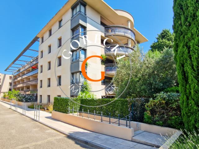 A vendre Avignon intra muros, bel appartement T3 avec vue su