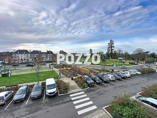 A VENDRE Avranches CENTRE VILLE Appartement et plateau à aménager 3 pièce s