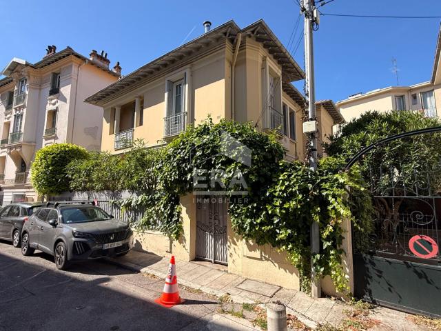 A VENDRE: Bas de maison à Nice 4 pièces 96m2