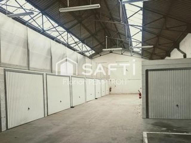 À VENDRE – Bâtiment d'activité de 490 m² avec revenus locatifs
