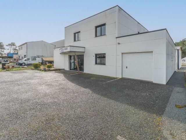 À Vendre Bâtiment Industriel Rare 245m² Andernos les Bains