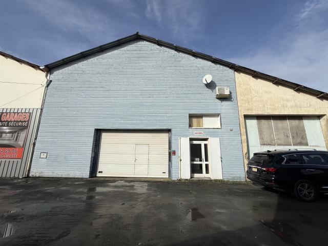À Vendre Bâtiment Professionnel st jean d'Angély 485m² Saint Jean d'Angély