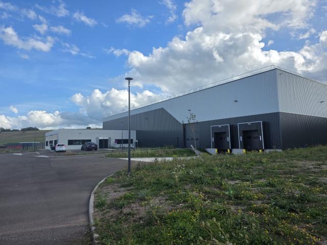 À VENDRE Bâtiment relais 1 718 m2 Woustviller