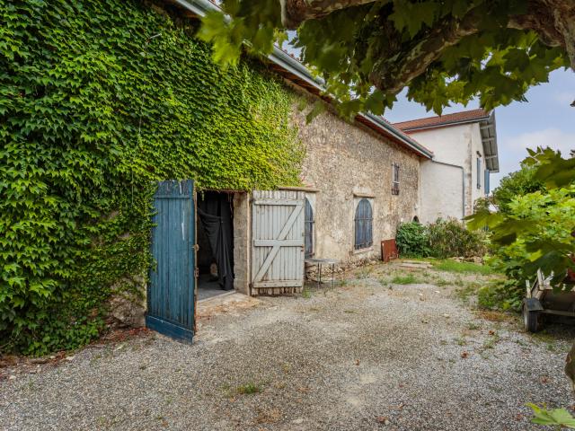 A VENDRE BATISSE DE CARACTERE