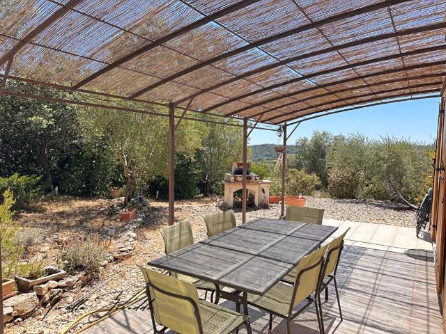 A vendre BEAUCAIRE VILLA de 90 m², 3 chambres, terrasse et garage