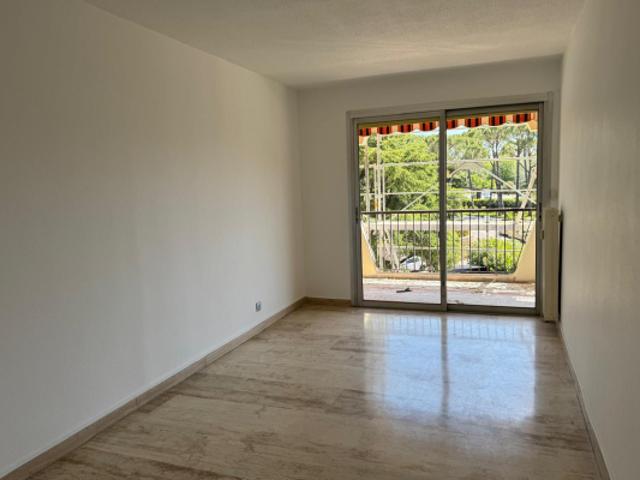 À vendre Bel appartement 3 pièces au coeur de Mandelieu la