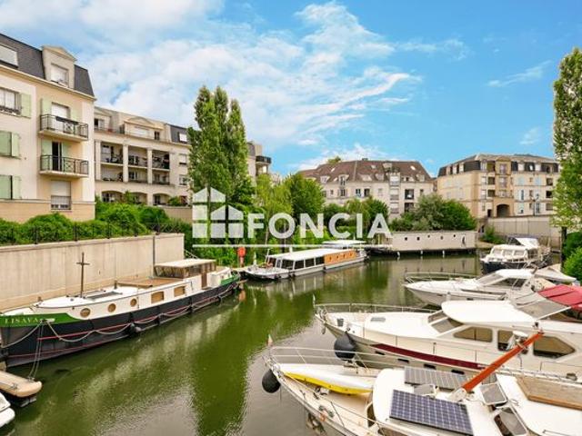 À VENDRE – Bel appartement 3 pièces de 67 m² avec vue sur la marina – Port Cergy